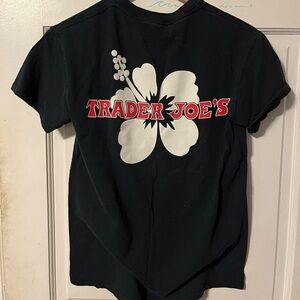 Trader Joe's Black Short Sleeve Tee